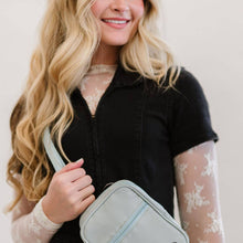 Load image into Gallery viewer, Convertible Multi-Wear Travel Crossbody