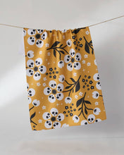 Load image into Gallery viewer, Fall Geometry Kitchen Towels