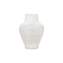Load image into Gallery viewer, Garven Vase

