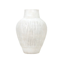 Load image into Gallery viewer, Garven Vase
