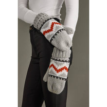 Load image into Gallery viewer, Patterned Mittens

