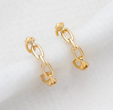 Load image into Gallery viewer, Honey Gold Chain Link Ring
