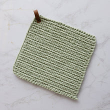 Load image into Gallery viewer, Knitted Pot Holder
