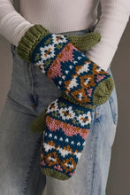 Load image into Gallery viewer, Patterned Mittens
