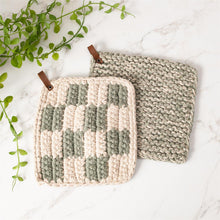 Load image into Gallery viewer, Knitted Pot Holder

