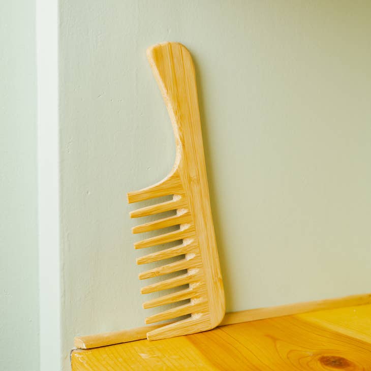 Bamboo Wide Tooth Long Handle Comb