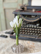 Load image into Gallery viewer, Teeny Tiny Tulips
