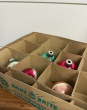 Load image into Gallery viewer, Shiny Brite Ornaments
