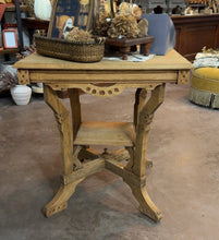 Load image into Gallery viewer, Natural Wood Oak End Table
