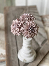 Load image into Gallery viewer, Damask Dahlia Pick
