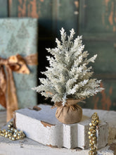 Load image into Gallery viewer, Icy Frostine Tree
