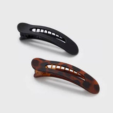 Load image into Gallery viewer, Flat Lay Claw Clip
