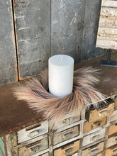 Load image into Gallery viewer, Tawny Plume Grass Candle Ring
